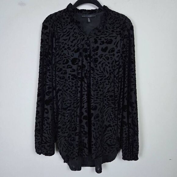 White House Black Market Tops - White House Black Market Velvet Burnout Tunic Top Size Medium Black Fairy Grunge